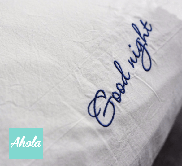 【Embroidery name】Wash Cotton Pillow Case 繡名枕袋 📣由於農曆新年假期關係, 此產品最遲在1月20號落單/付款, 2月10號左右完成寄出, 而1月21號至2月14號落單將會在3月頭/中寄出 - Ahola