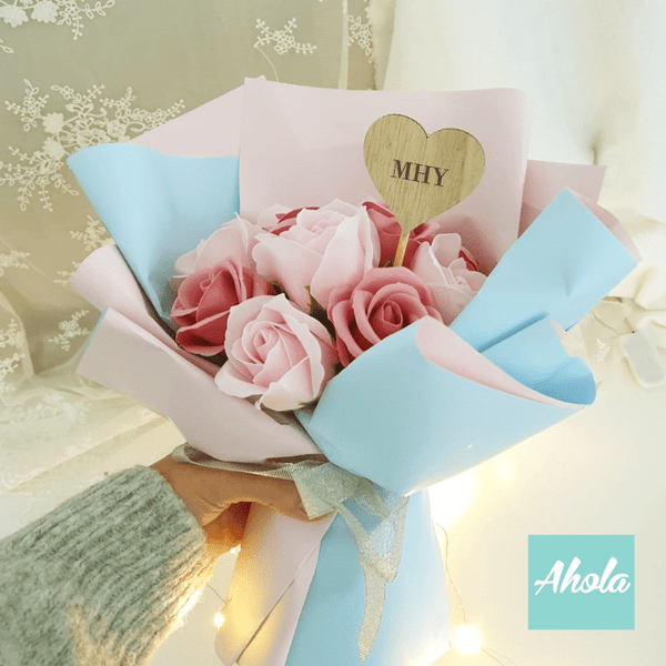 【Rosa】Rose Soap Small Bouquet With Wood Message Tag 香皂玫瑰小花束配心型刻字小木牌