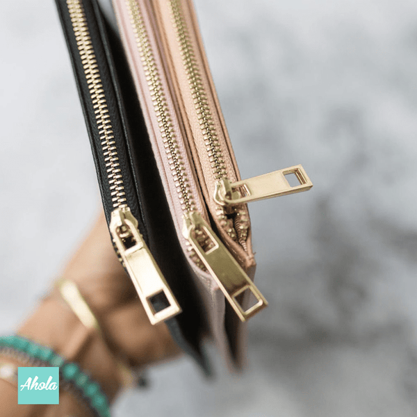 【Kara】Saffiano Leather Pouch 燙金壓字真皮小袋