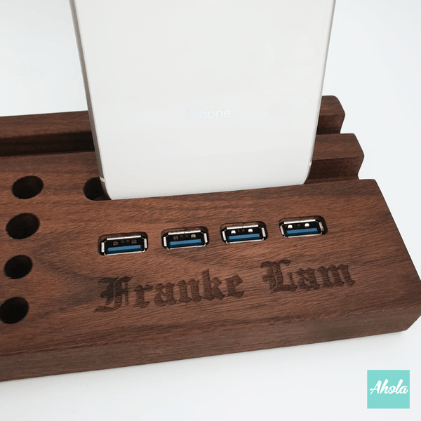 【Name】Engraved Wood USB Docking Station  實木刻字USB電腦分線器桌面架 - Ahola